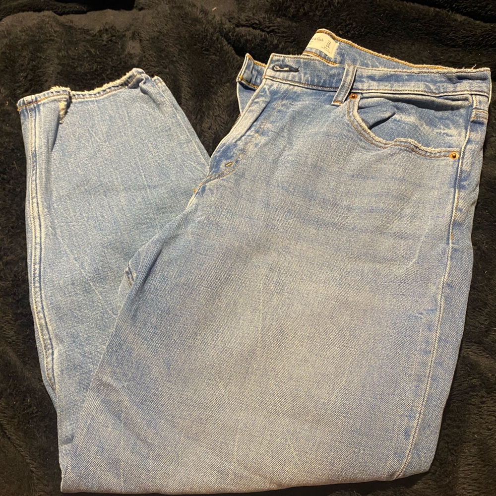 Abercrombie mom jeans